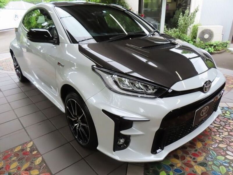 GR YARIS