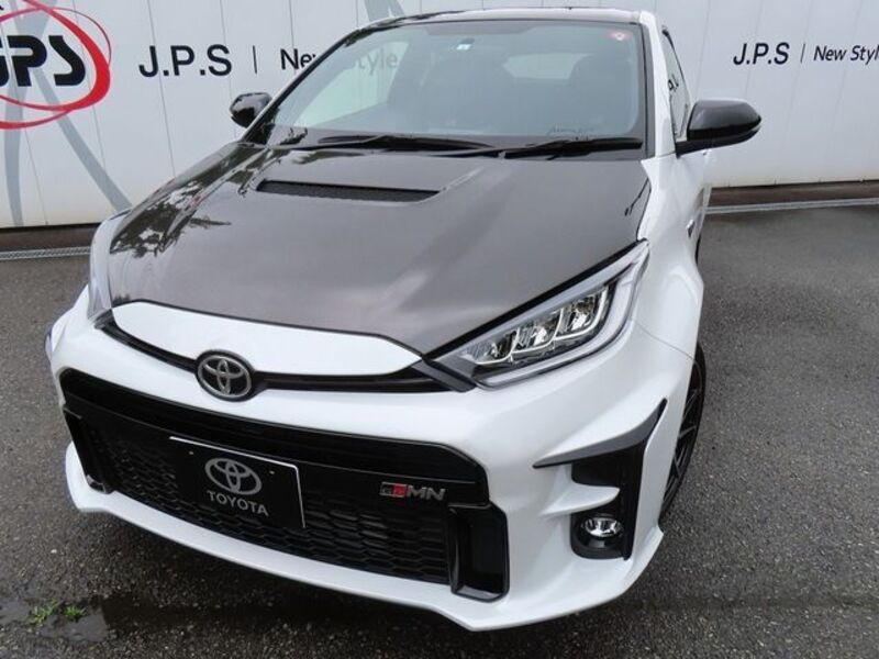 GR YARIS