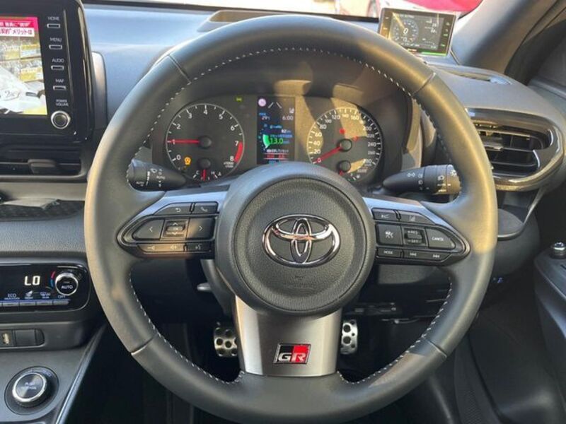 GR YARIS