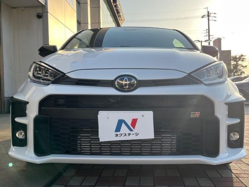 GR YARIS