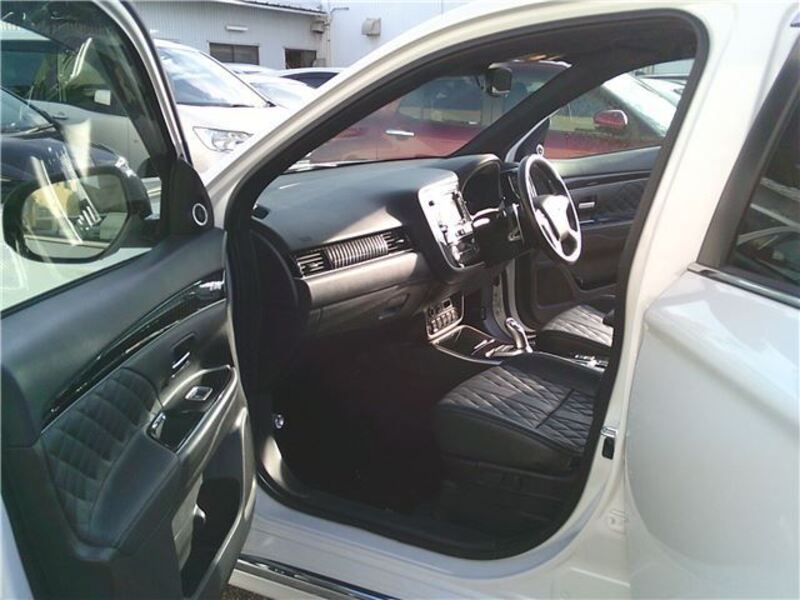 OUTLANDER PHEV
