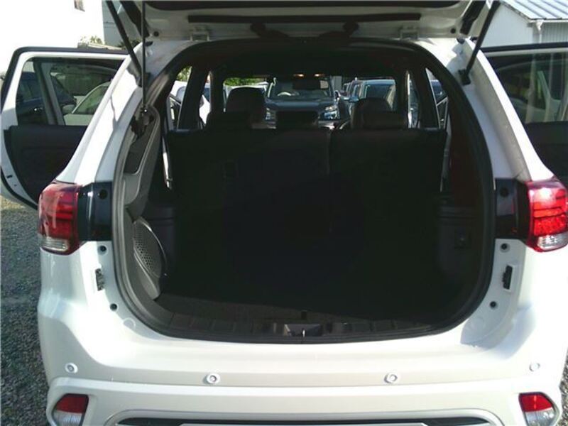 OUTLANDER PHEV