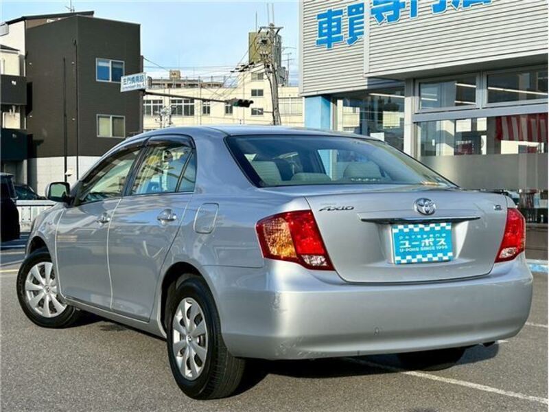 COROLLA AXIO