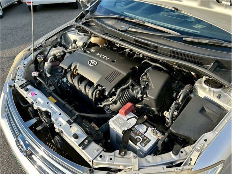 COROLLA AXIO