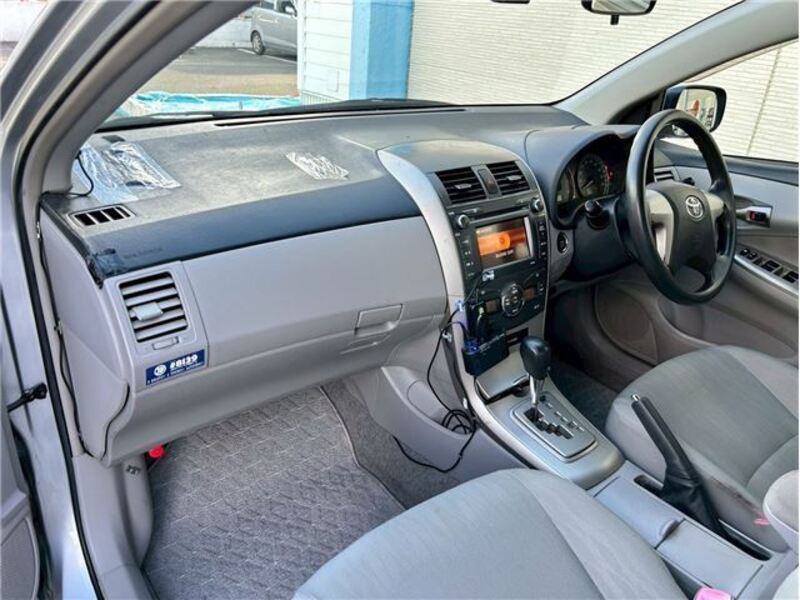 COROLLA AXIO