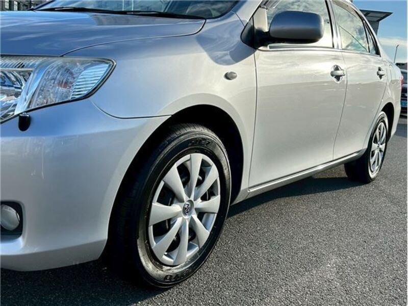 COROLLA AXIO