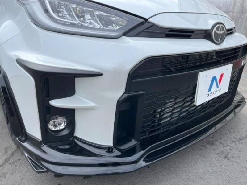 GR YARIS
