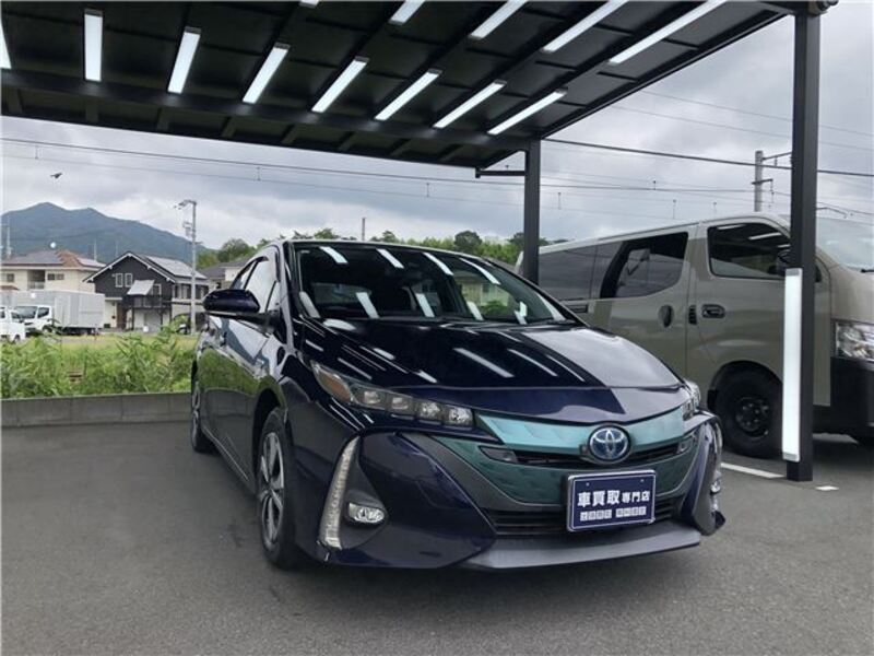 PRIUS PHV