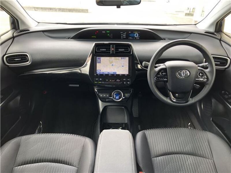 PRIUS PHV