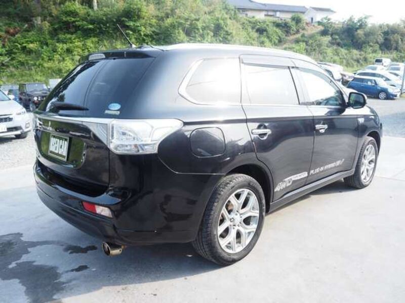 OUTLANDER PHEV