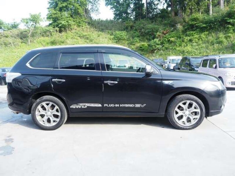 OUTLANDER PHEV