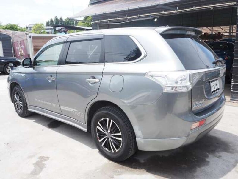 OUTLANDER PHEV