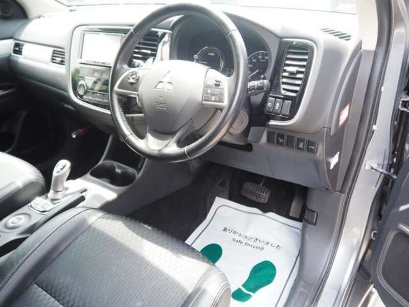 OUTLANDER PHEV