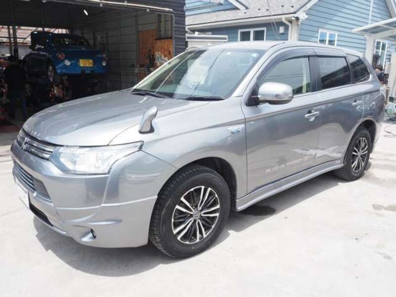 OUTLANDER PHEV