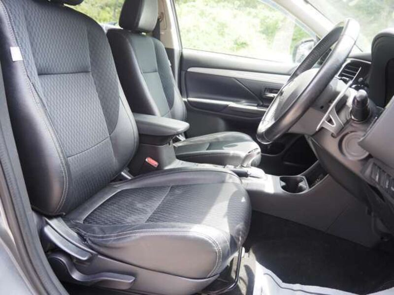 OUTLANDER PHEV