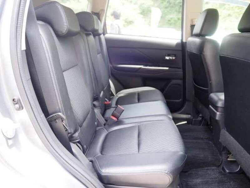 OUTLANDER PHEV