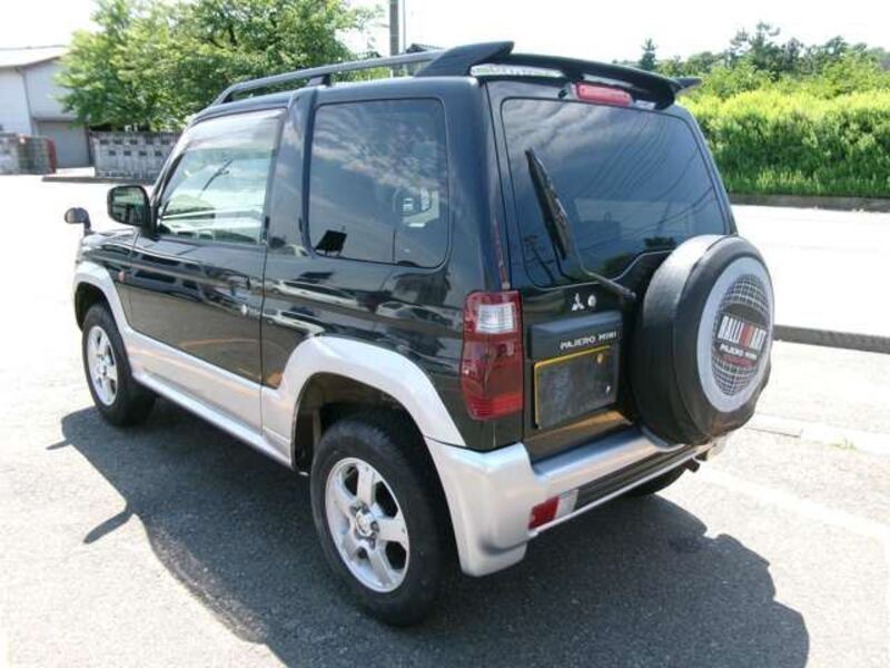 PAJERO MINI