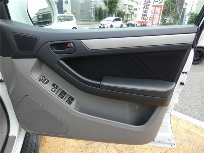 HILUX SURF