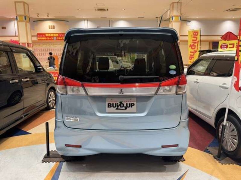 DELICA D2