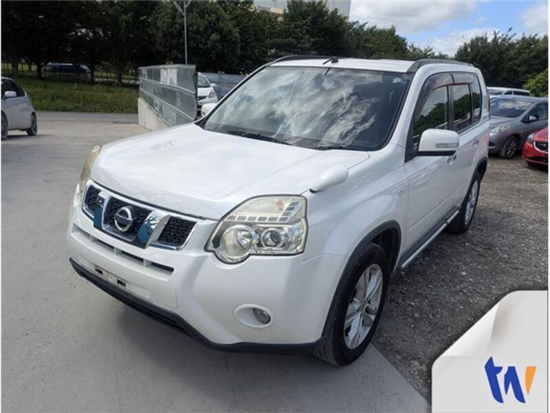 X-TRAIL-0