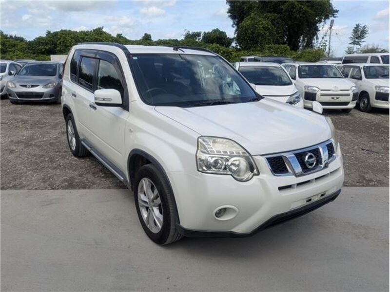 X-TRAIL