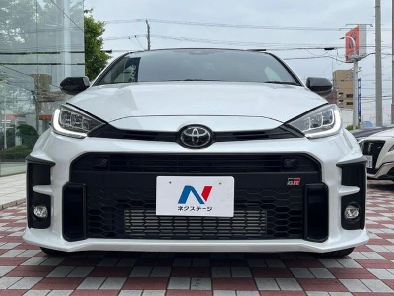 GR YARIS