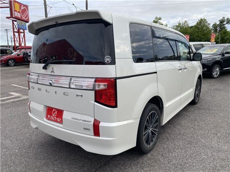 DELICA D5