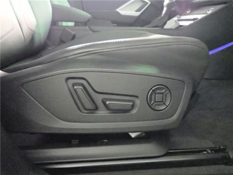 Q3