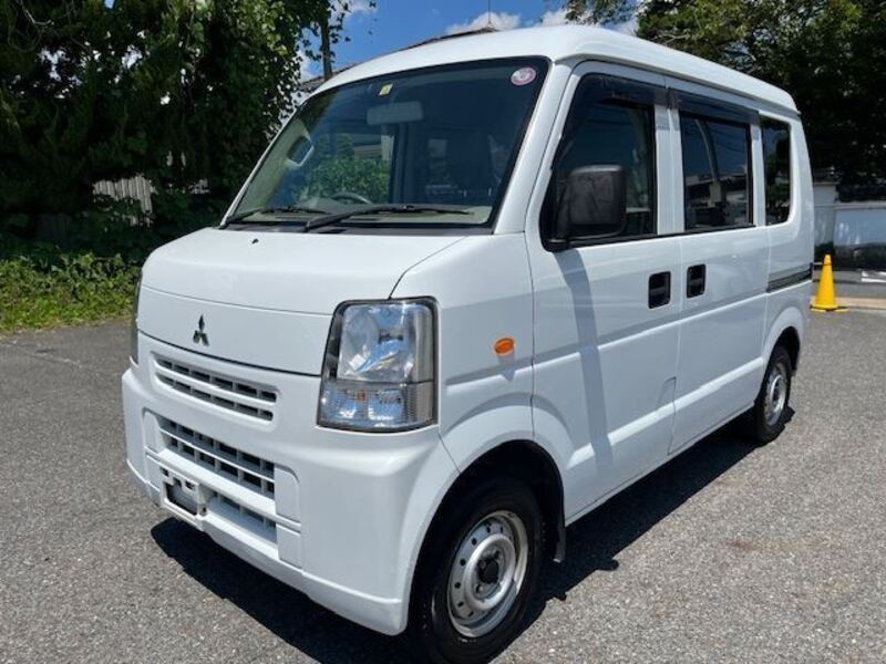 MITSUBISHI MINICAB VAN