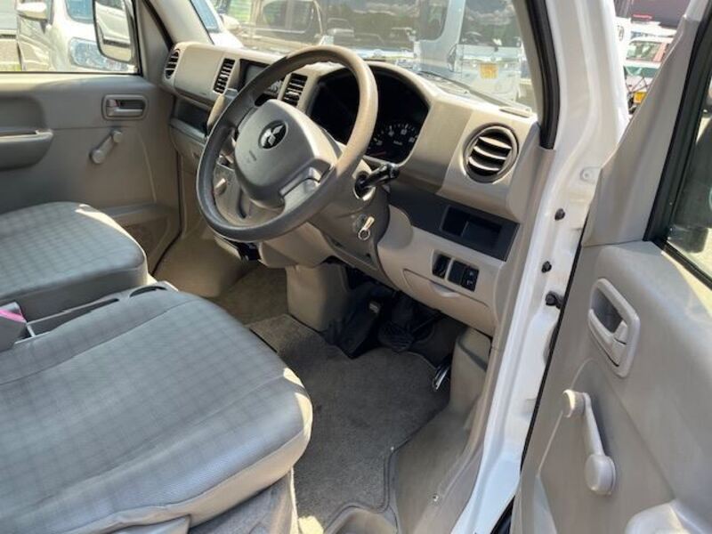 MINICAB VAN
