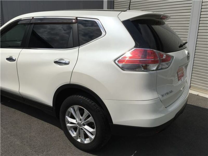 X-TRAIL