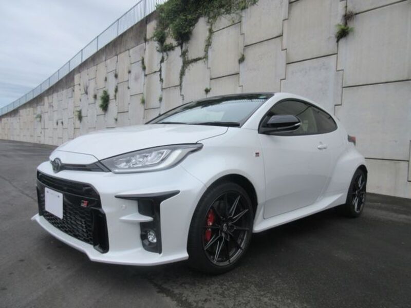 GR YARIS
