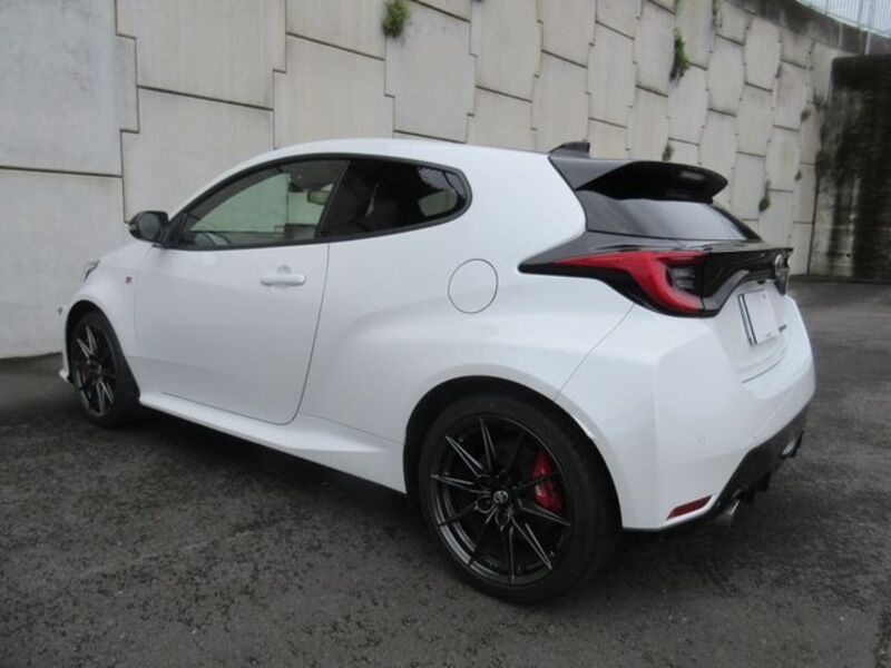 GR YARIS