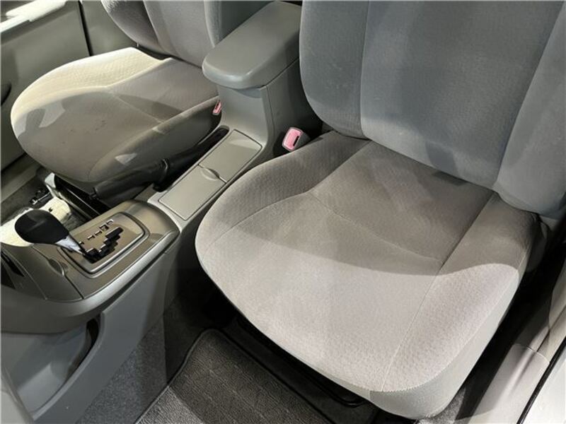 COROLLA AXIO
