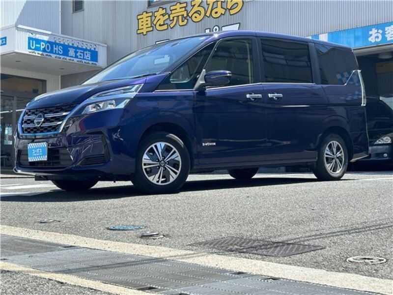 NISSAN SERENA