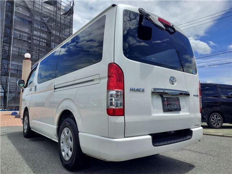 HIACE VAN