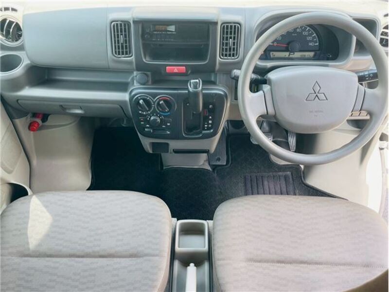 MINICAB VAN