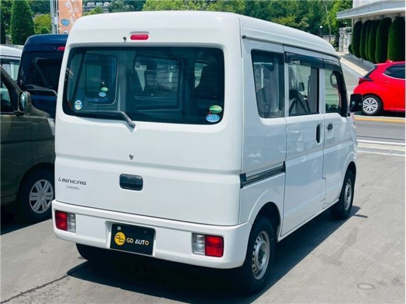 MINICAB VAN