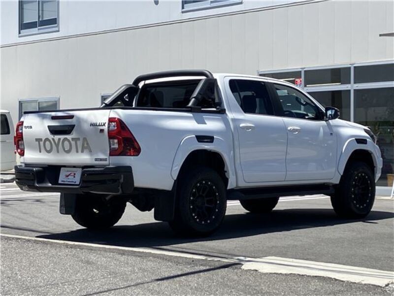 HILUX