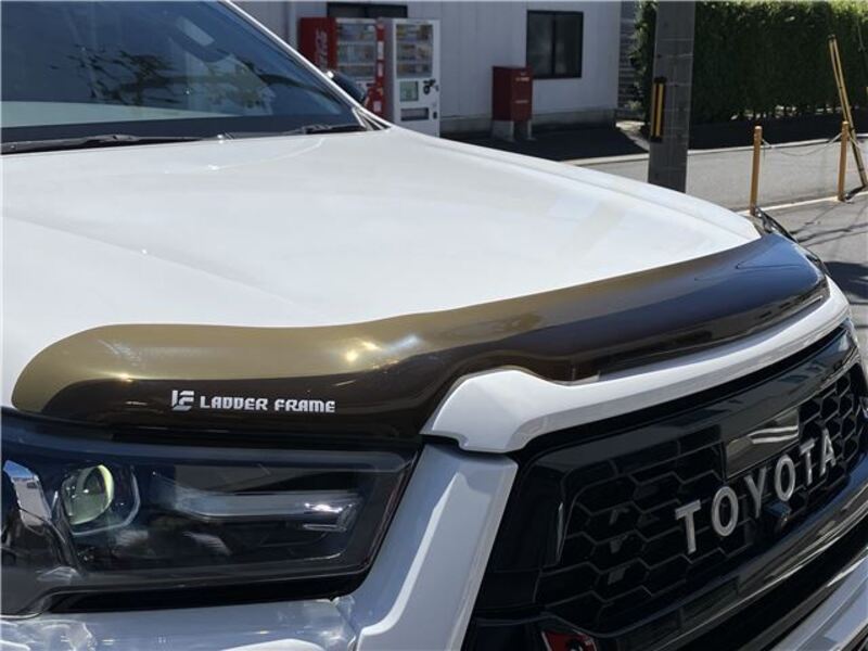 HILUX