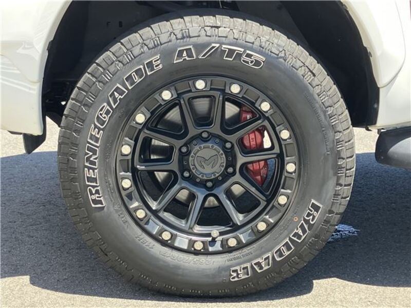 HILUX