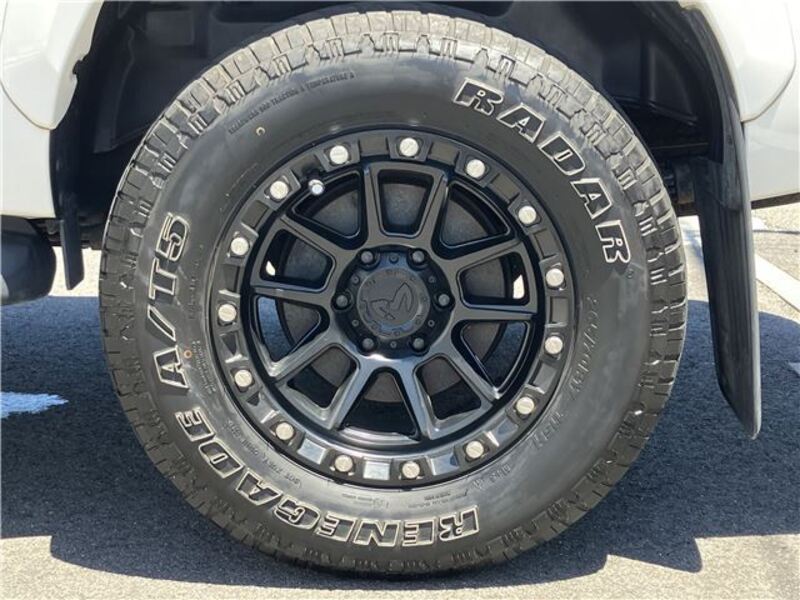 HILUX