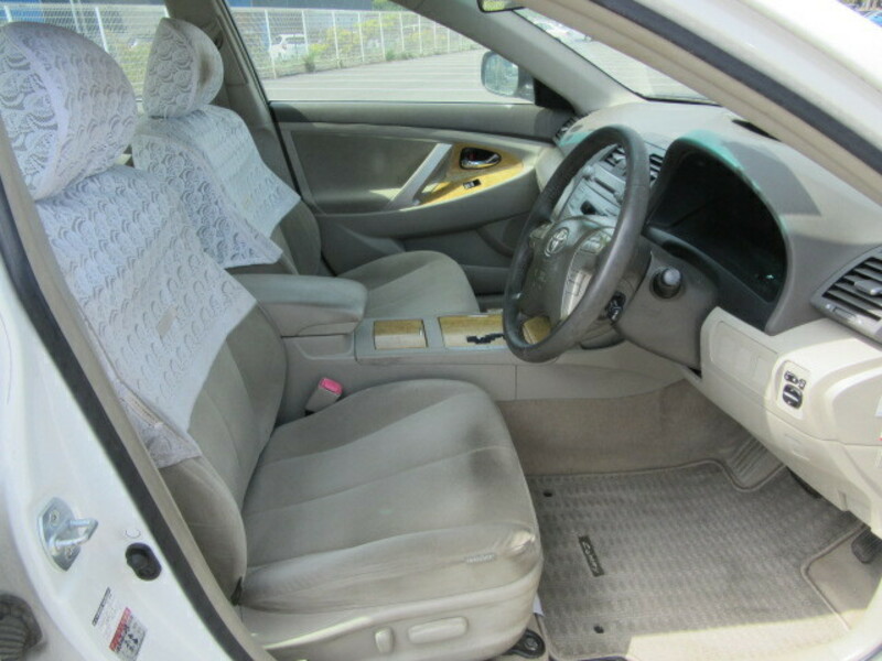 CAMRY-26