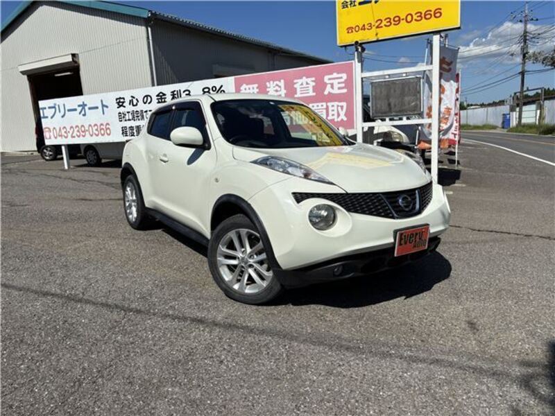 NISSAN JUKE