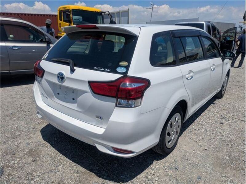 COROLLA FIELDER
