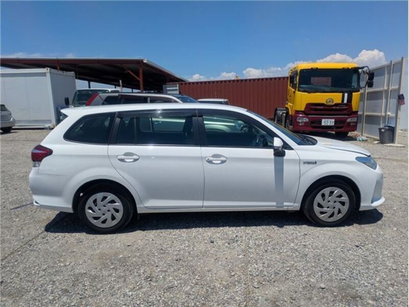 COROLLA FIELDER