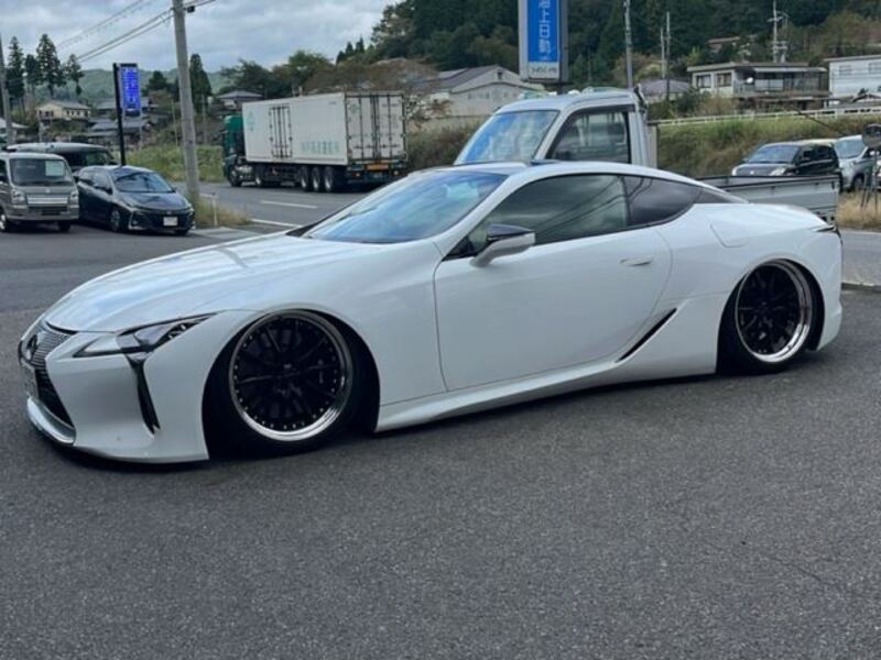 LEXUS LC