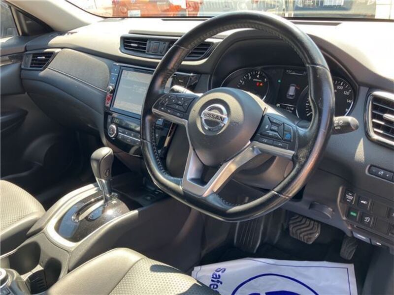 X-TRAIL