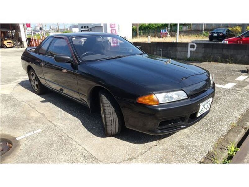 NISSAN SKYLINE