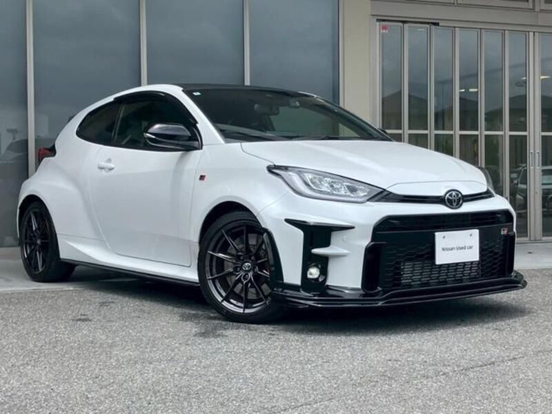 GR YARIS